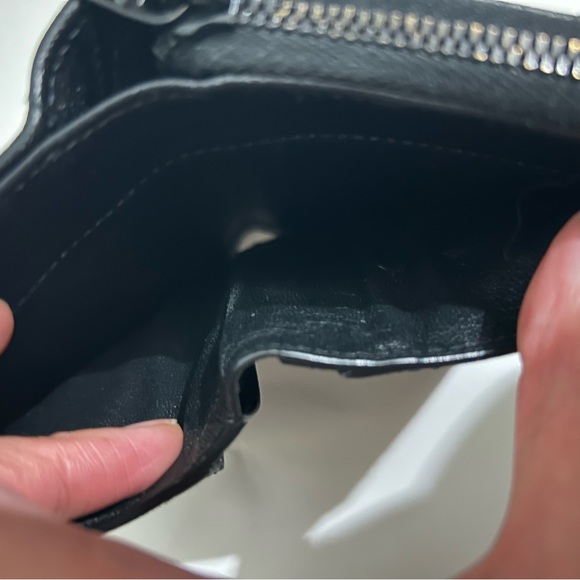 Saint Laurent Quilted Monogram Wallet - Picture 7 of 8